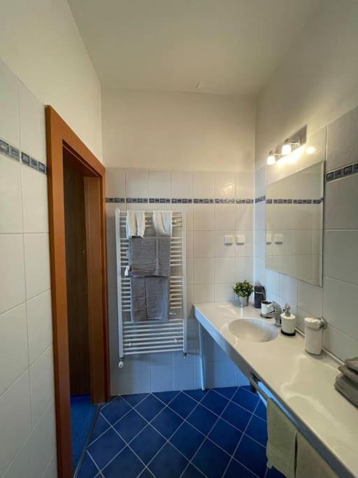 Apartman Obchodna Bratislava Luaran gambar