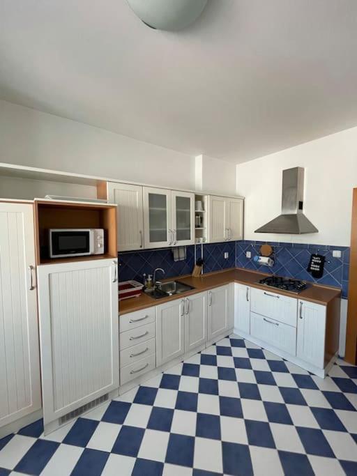 Apartman Obchodna Bratislava Luaran gambar