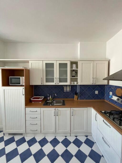 Apartman Obchodna Bratislava Luaran gambar